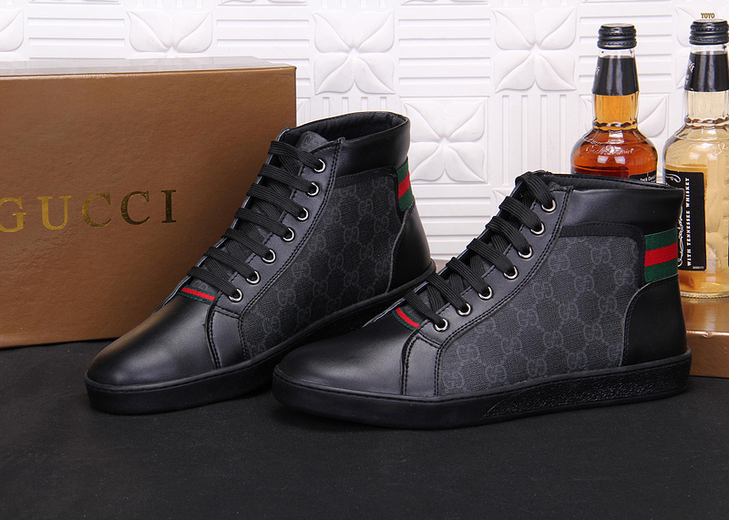 chaussure chaussette versace