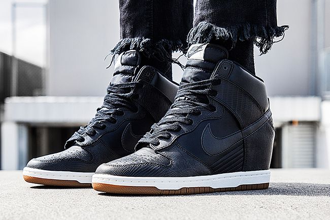 nike royal quays